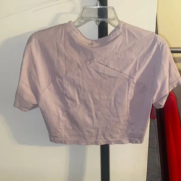 Gymshark ori crop top size small - Image 4