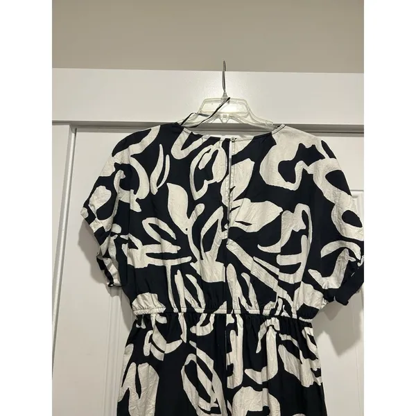 World Market Black White Boho Print Wide Leg Jumpsuit V-Neck Short Sleeve Pocket - Image 5