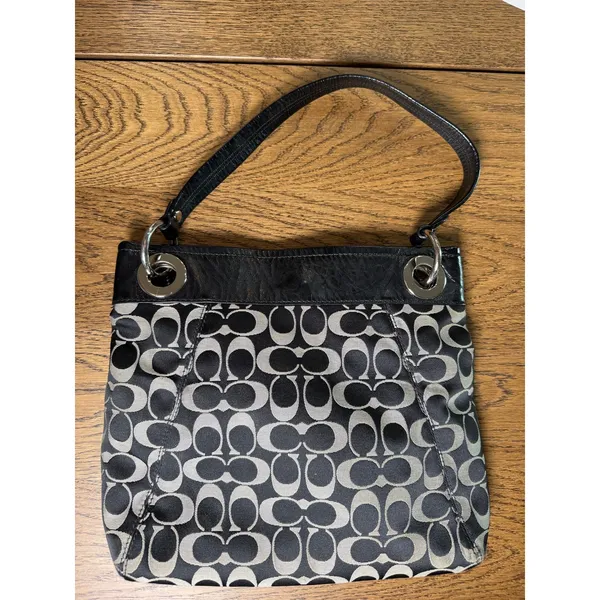 Vintage Coach Signature Hobo Ashley Shoulder Bag Black - Image 5