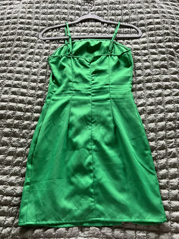 SheIn Green satin mini dress with slit and tie back detail. Size: S #satin #party #eveningwear - Image 3