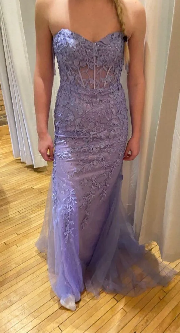 Prom Dresss Size 4 - Image 3