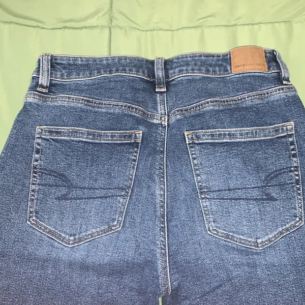 American Eagle Mom Jeans - Image 3