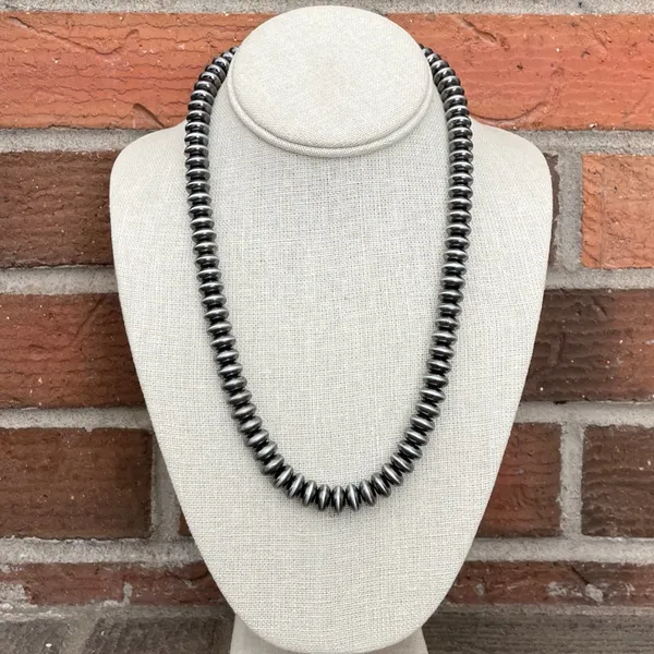 20.5 inch Navajo Style Pearl Saucer Necklace - Image 2