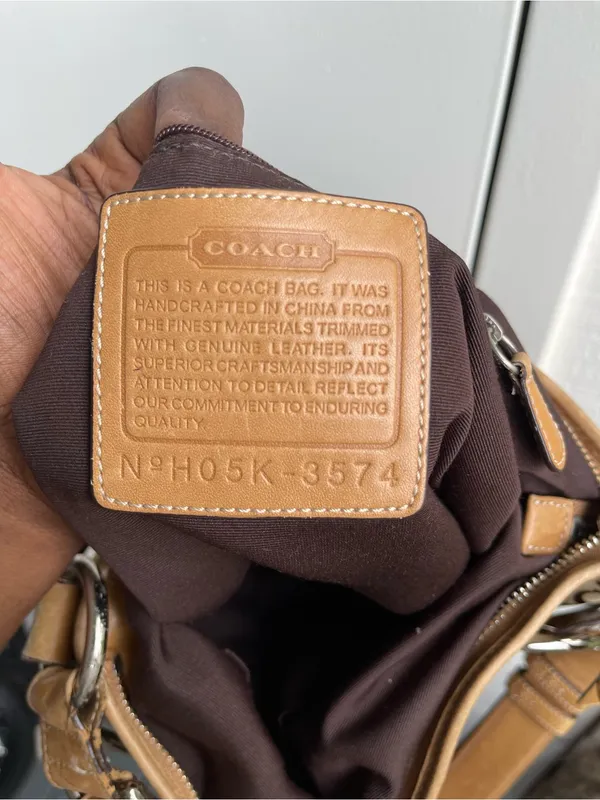 Coach Signature Canvas and Leather Soho 3574 shoulder purse - Image 9