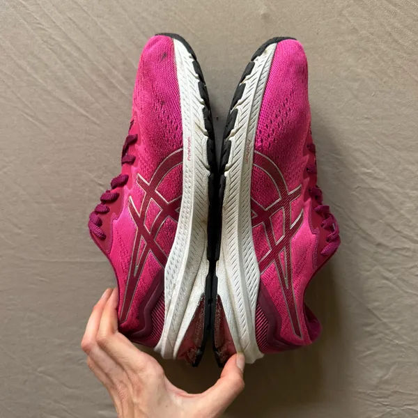 ASICS Women GT 1000 11 Sneakers - Image 2