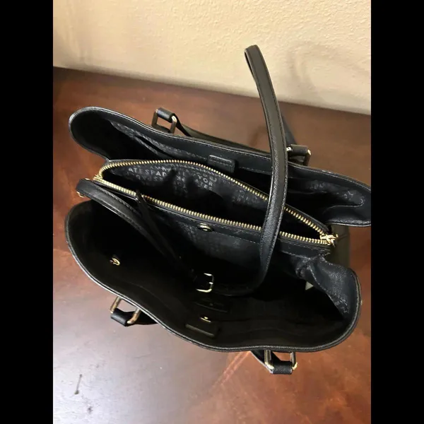 Kate spade purse bag black short handles and longer strap - Image 3