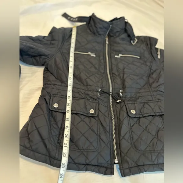 Michael Kors Petite Large Black Quilted Moto Jacket. Double Zip. Cinched Waist - Image 4