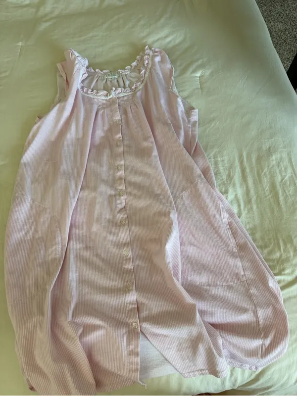 Vintage pink nightgown Size M - Image 2