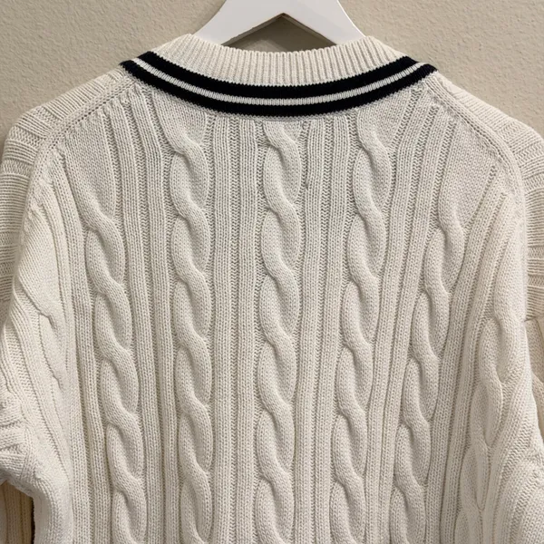 Abercrombie & Fitch Oversized Cable‎ Knit Sweater Women Small V-Neck Fisherman - Image 8