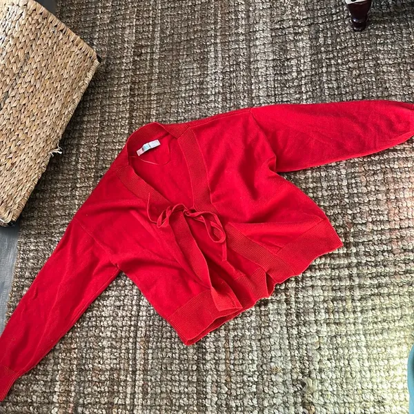Free People Beach Red Tie Cardigan Size Medium - Image 2