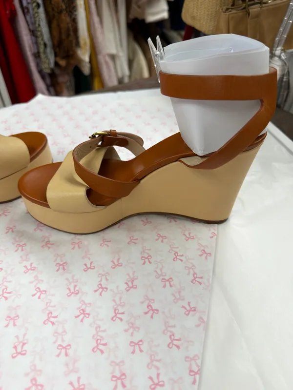 Chloé Wedge Leather Sandals - Image 5