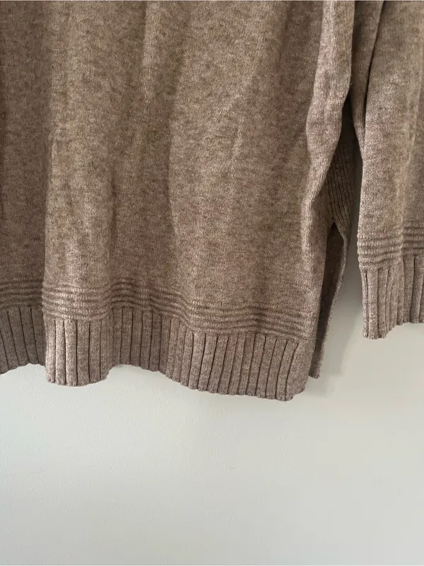 Anthropologie Tan Mock Neck Button Shoulder Tunic Sweater Medium Equestrian Cozy - Image 4