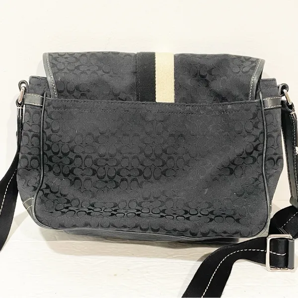 Coach Signature F70183 Voyager‎ Black Cross Body Messenger Bag - Image 6