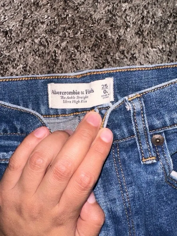 Abercrombie & Fitch Ultra High Rise Denim Size 25 0259 - Image 2