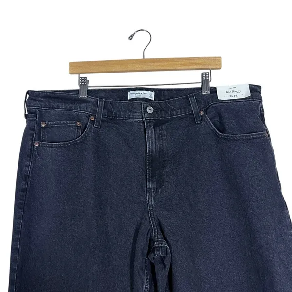 NWT Abercrombie & Fitch The Baggy Low Rise Solid Jeans Black Wide Leg Size 34L - Image 2