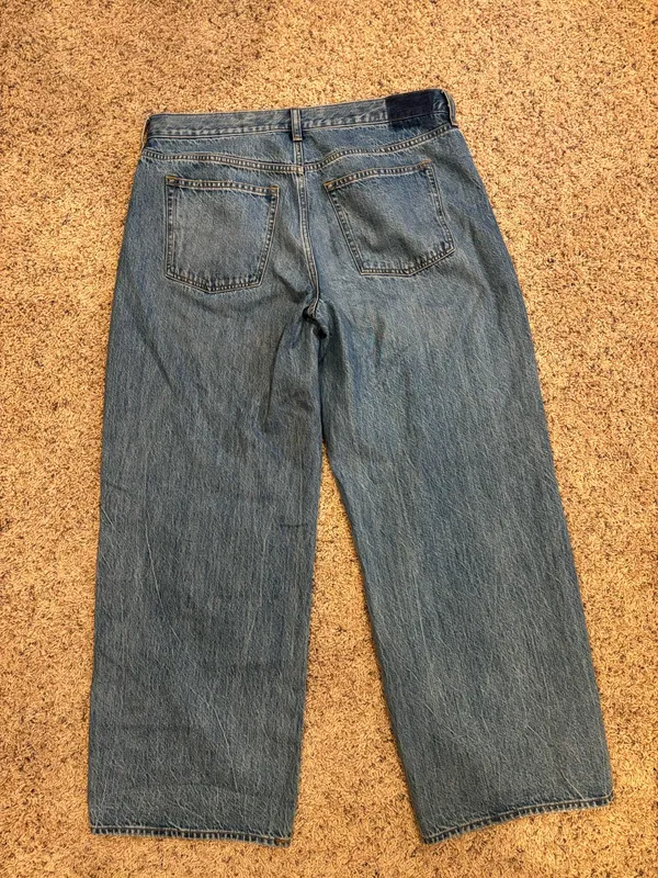 Abercrombie Low Rise Ultra Loose Jeans - Image 4