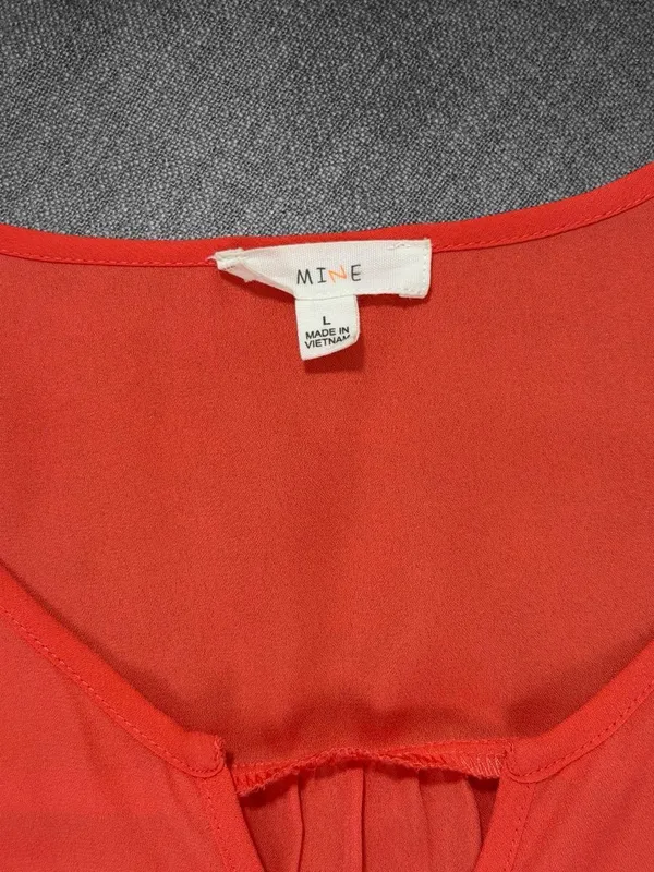 Mine Women’s Coral Orange Short Sleeve Blouse Size Large - Image 4