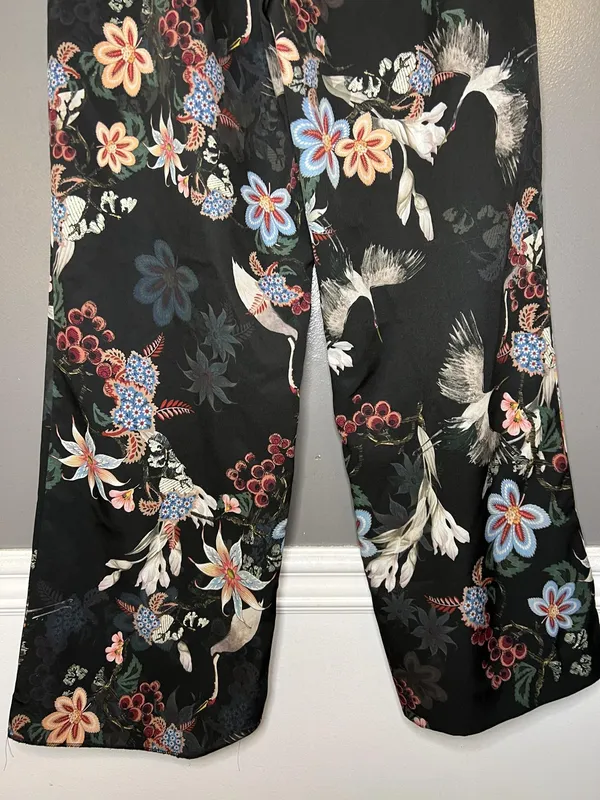 H&M Pants Womens 8 Black Floral Bird Print Wide Leg Crepe Stretch Dress Pants - Image 6