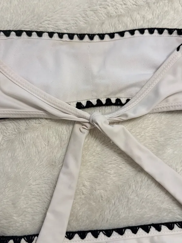 Shein White Bandeau Bikini Set with Black Trim, Size Small - Image 3