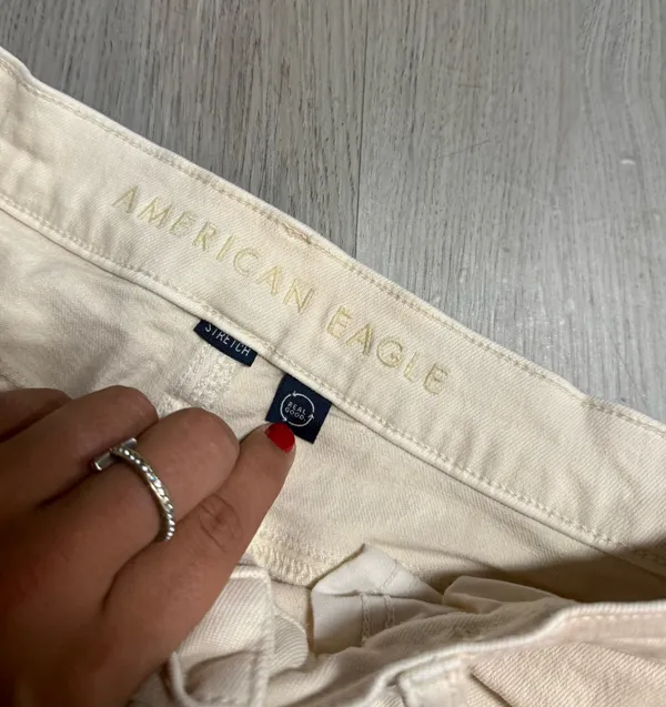 American eagle super high rise relaxed shorts - Image 3