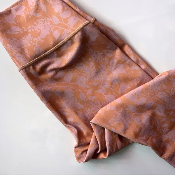 Wilo The Label • Floral Peach Orange Leggings - Image 3