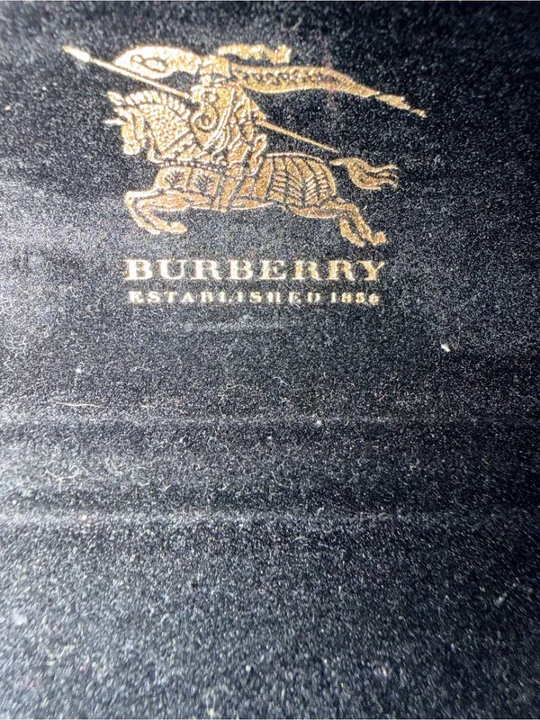 Burberry BE2087 3240 black and plaid optical frame and Signature Nova Check Case - Image 5