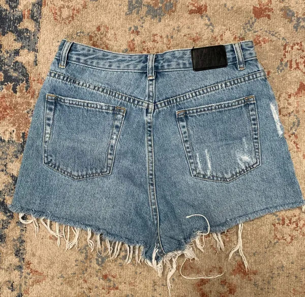 Glassons Denim Highwaisted Shorts - Image 4