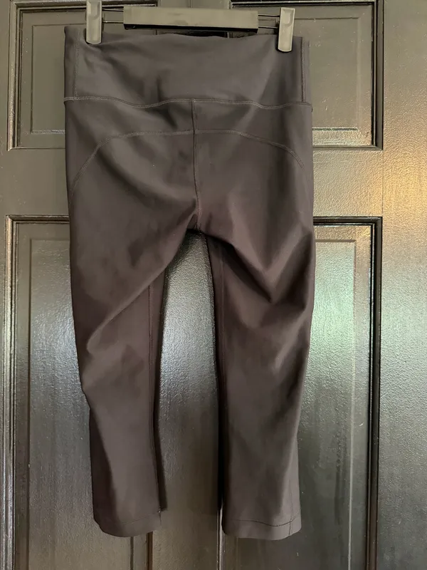 Under Armour Crop Leggings - Image 2