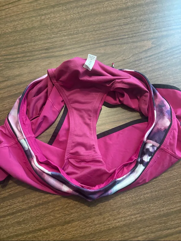 lululemon Size 8 Run Speed Shorts Raspberry Blooming Pixie Print - Image 6