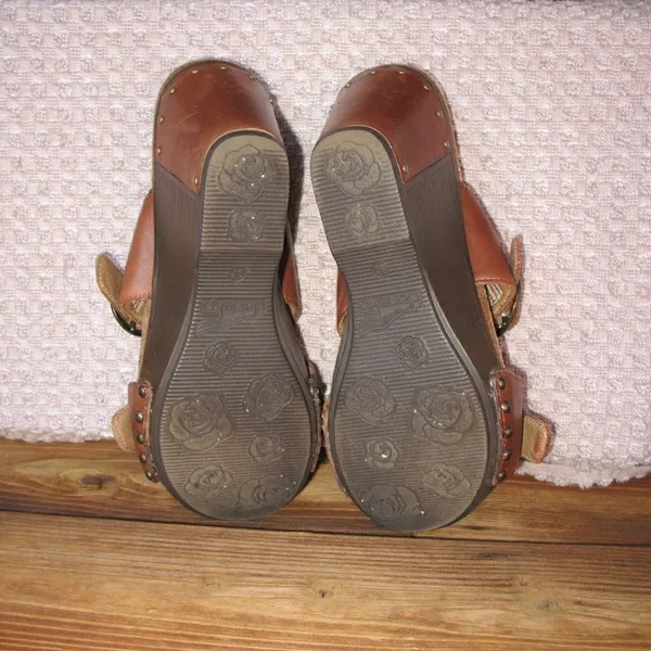 Dansko Womens 7 Fern Leather Platform Wedge Buckle Sandals Shoes - Image 8