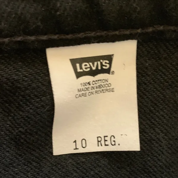 Levi's Classic Black Denim Shorts (243) - Image 2