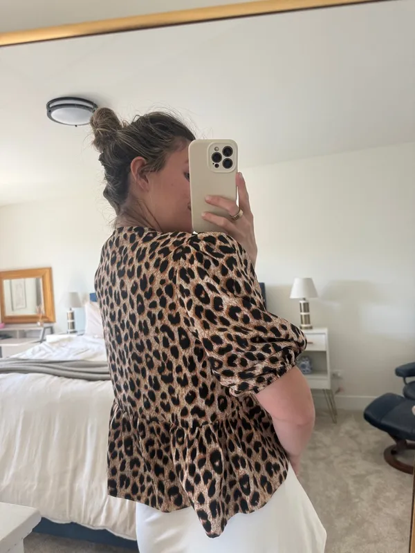 ASOS Leopard Print tie short sleeve blouse top - Tan & Black animal print - Image 4