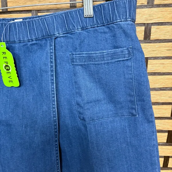AnyBody Denim Skort Size Large‎ Blue - Image 4