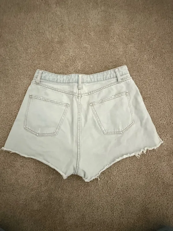 Wild Fable Light Wash Denim Shorts - Image 2