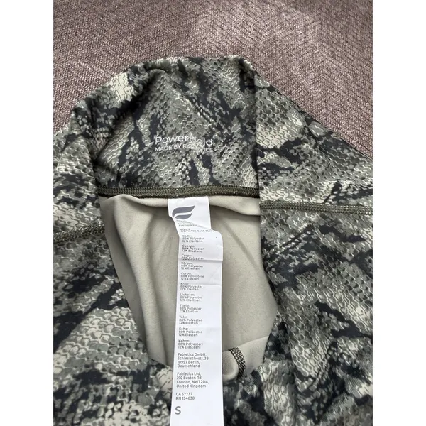 Fabletics 2 Piece set Sports Bra/Define PowerHold High-Waisted Legging Small - Image 9