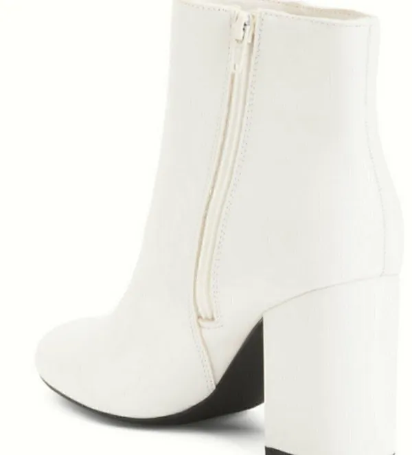 Madden Girl White Chunk Heel Round Toe Pointed Boots Size 7.5 - Image 4