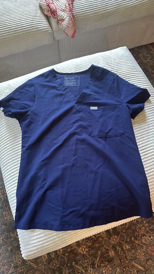 FIGS Navy Scrub Set - Image 2