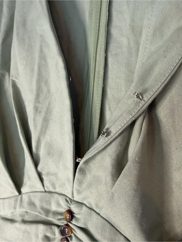 CIDER Women's Linen Blend V-Neck Ruched Pale Green Wide-Leg Jumpsuit - Image 8