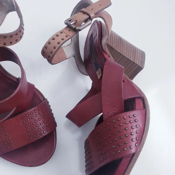 Alberto Fermani Stud Strappy Chunky Heels Size 6.5 - Image 3