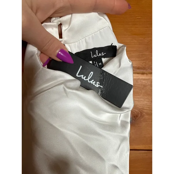 NWT Lulus Distinctive Charm White Satin Asymmetrical Midi Dress Wedding Size M - Image 9