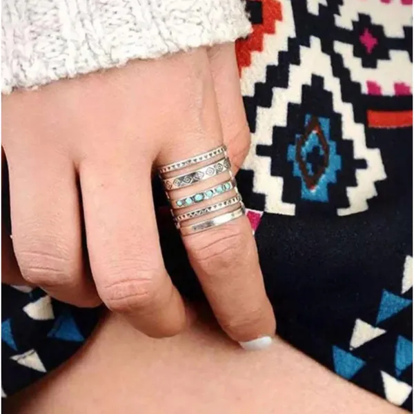 One piece Boho style ring with turquoise accents. Size: 7 - Image 2