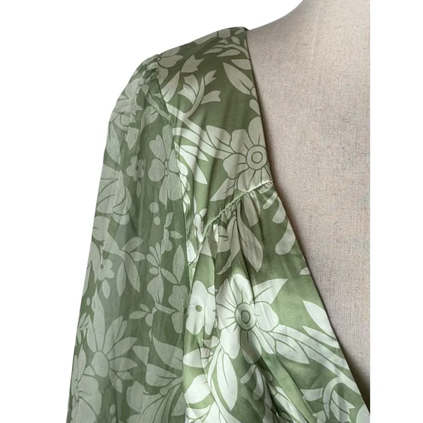 Showpo Freollyn Midi Dress Women 14 Sage Green NWT Floral‎ Deep V Long Sleeve - Image 6