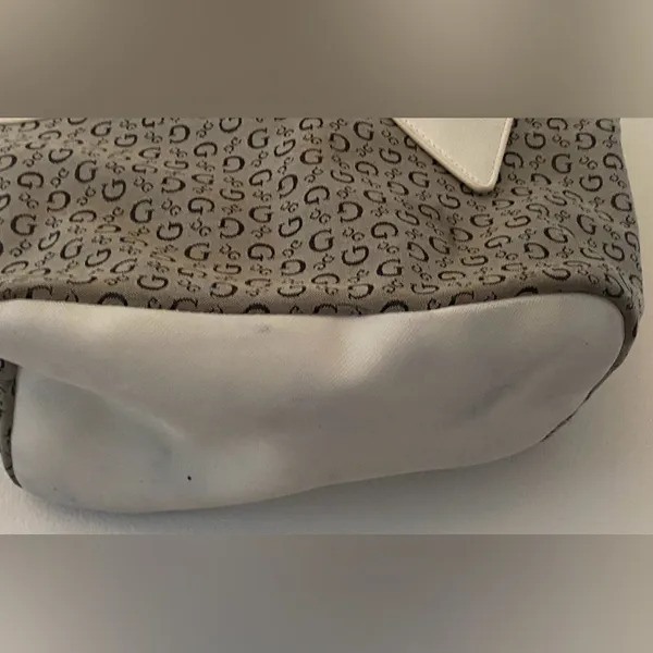 Guess Black & White Patterned Logo Tote Shoulder Purse Bag - Image 4