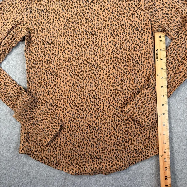 GAP Women's Small Feather T Leopard Print Long Sleeve T-Shirt Crew Neck Brown - Image 7