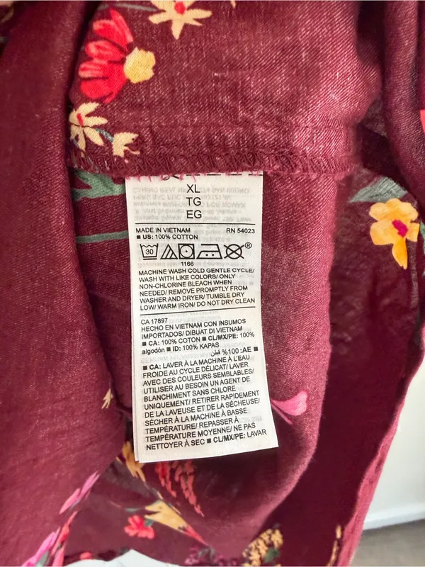 Old‎ Navy XL Burgundy Floral Flutter Sleeve 100% Cotton Boho Blouse Top - Image 3