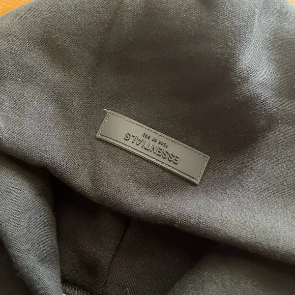 Essentials Fear of God Hoodie Black XS - Image 7