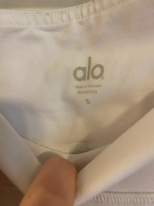 White Alo 3/4 length leggings - Image 4