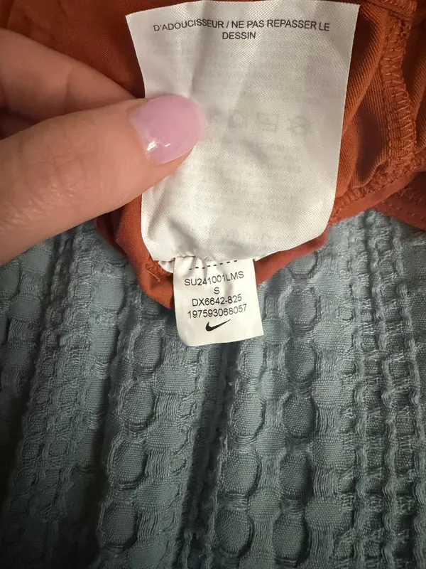 Orange Nike Shorts Dri-Fit - Image 4