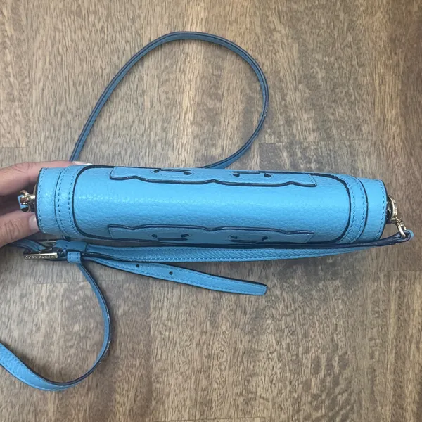 Tory Burch All-T Combo Large Embossed Blue Crossbody Leather bag EUC - Image 6