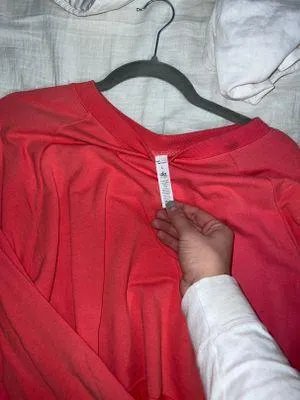 Cropped Crewneck - Image 3